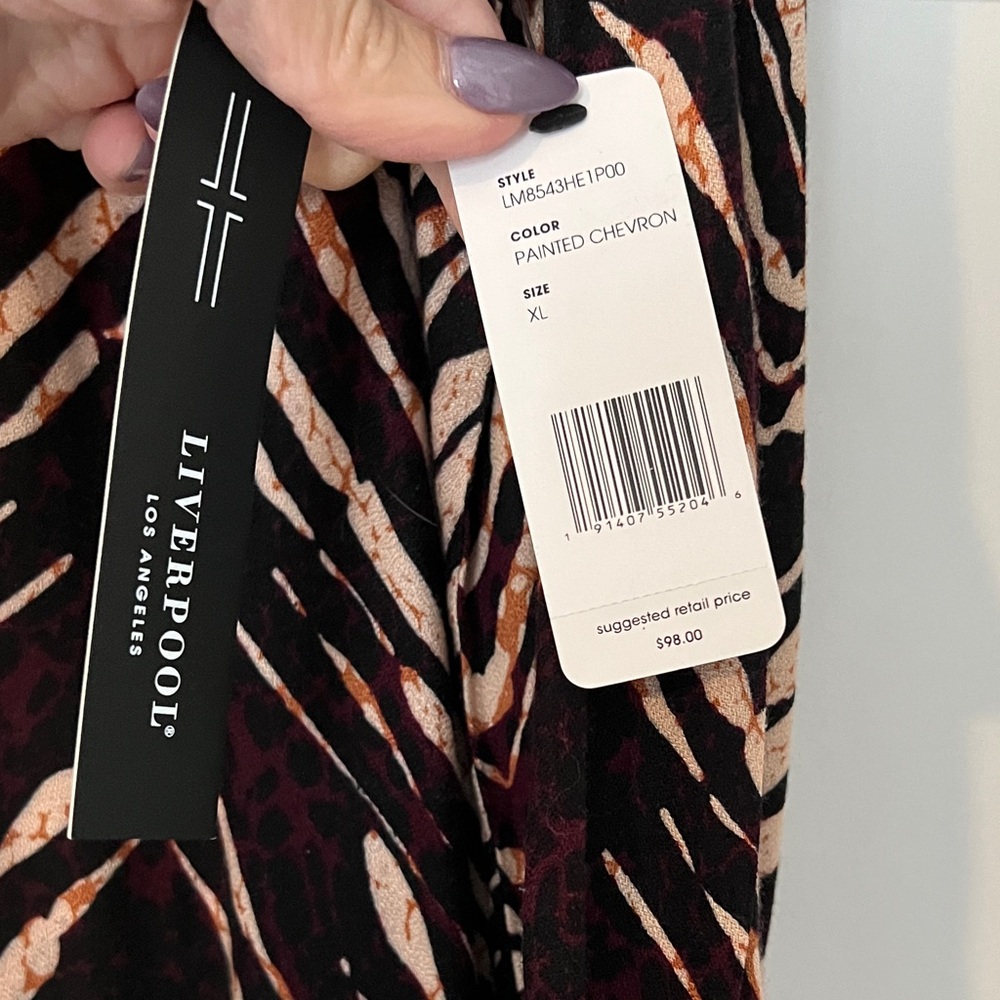 NWWomens Black & Blush Printed Button-Up Top - Picture 2 of 4